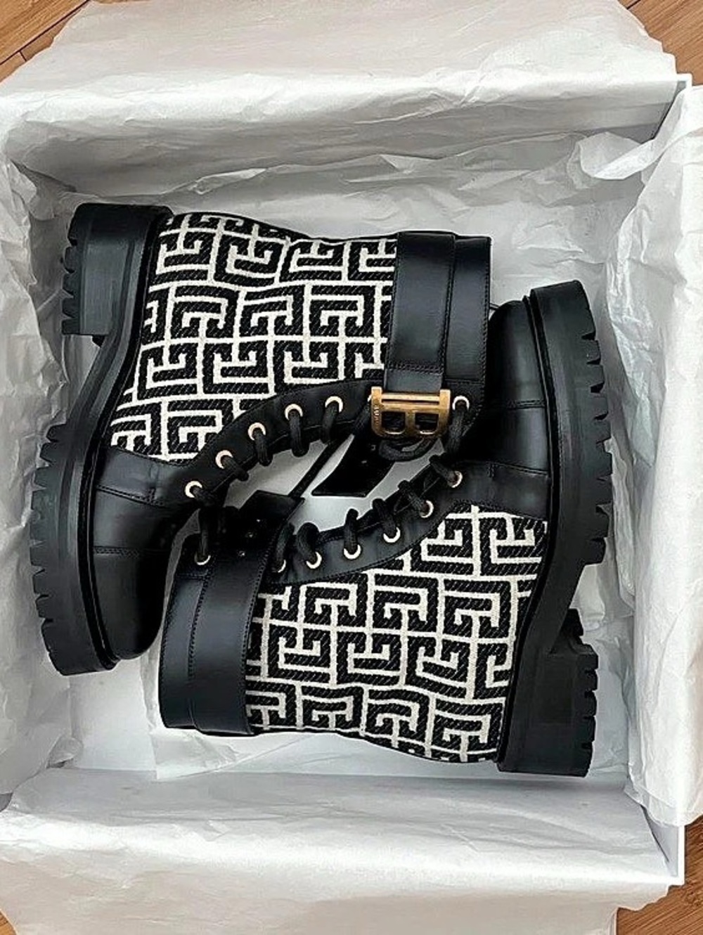 Balmain Ranger Romy Monogram Boots Black & White - Picture 6 of 9
